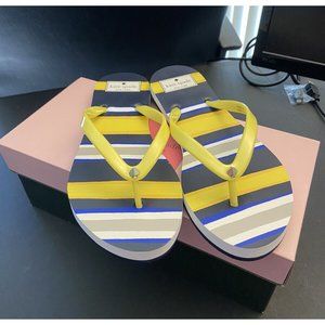 KATE SPADE NEW YORK Womens Feldon Over Print Stripe Flip Flops Navy Blue/Yellow